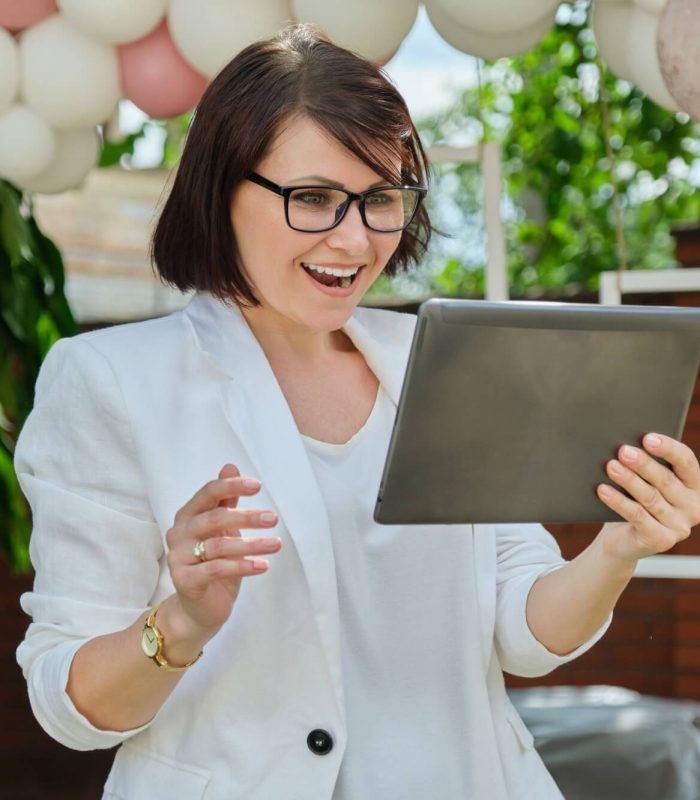 portrait-of-mature-business-woman-small-business-owner-organizing-events-parties-weddings.jpg